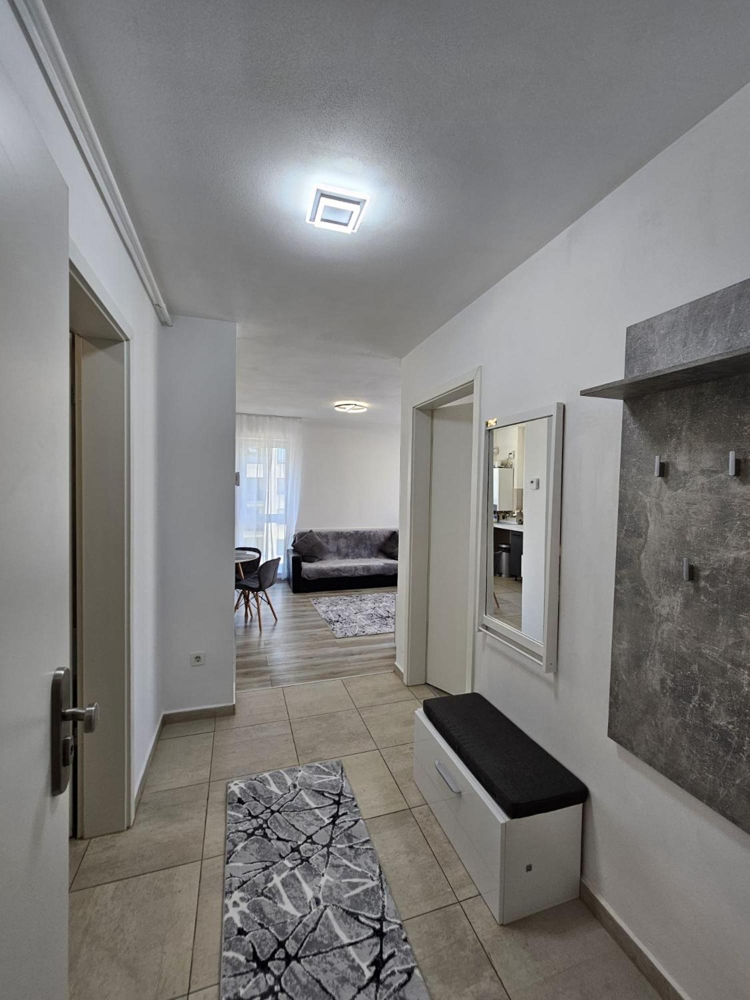 Apartament Coresi Mall Luxury